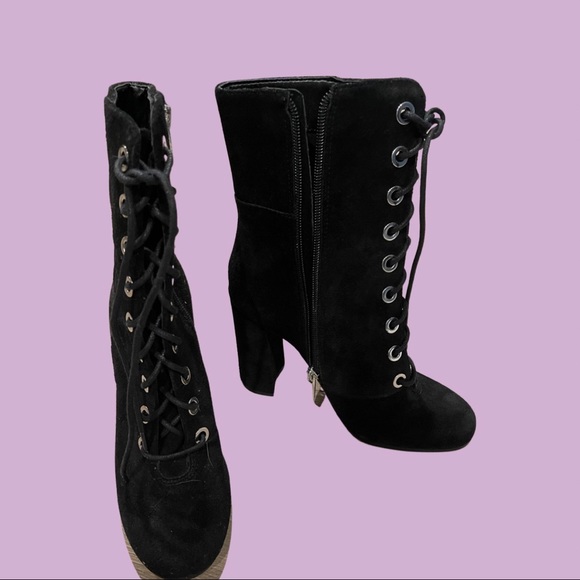 Vince Camuto sexy black suede ankle boots. - Picture 9 of 9